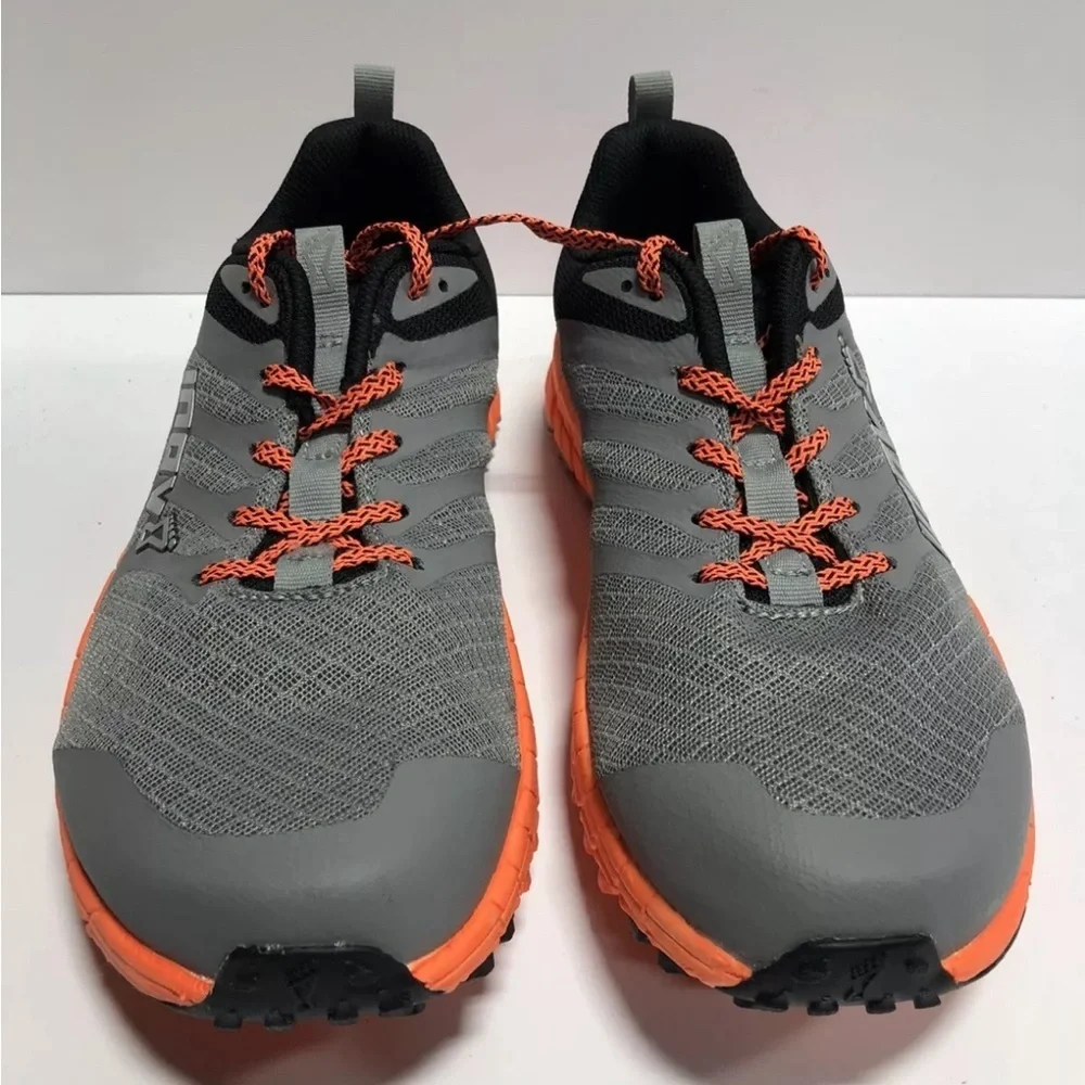 Inov-8 new without